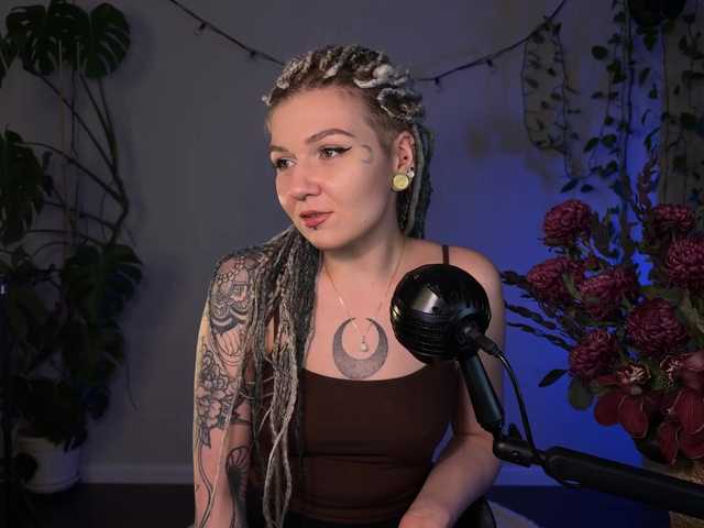 bySOVA's BongaCams show and profile