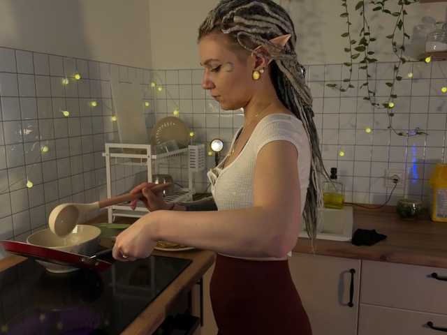 bySOVA's BongaCams show and profile