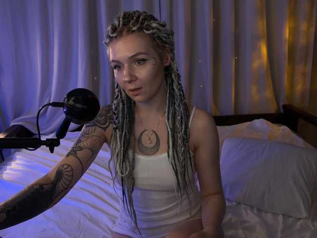 bySOVA's BongaCams show and profile