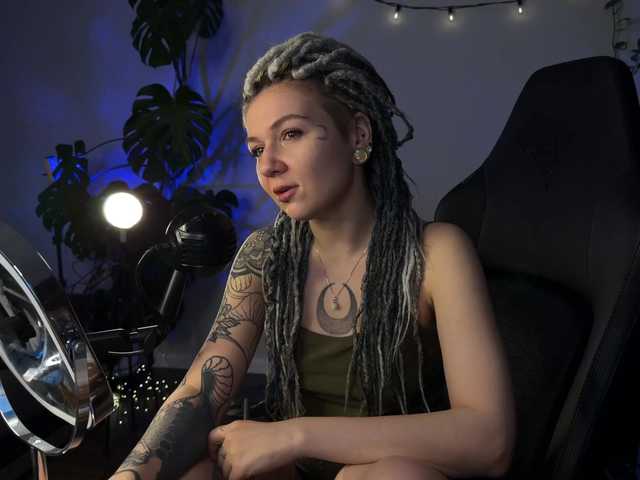 bySOVA's BongaCams show and profile