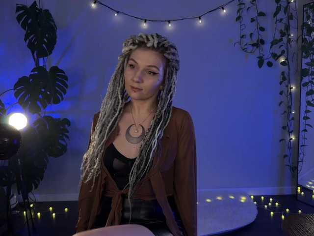 bySOVA's BongaCams show and profile