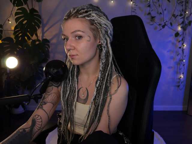 bySOVA's BongaCams show and profile