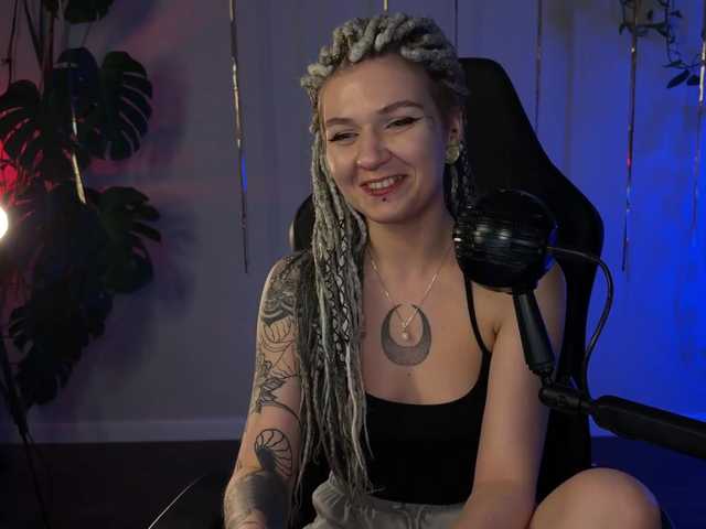 bySOVA's BongaCams show and profile