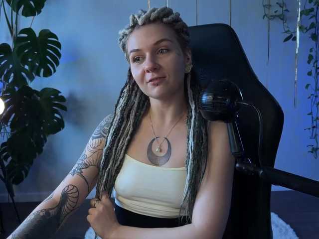 bySOVA's BongaCams show and profile