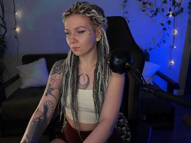 bySOVA's BongaCams show and profile