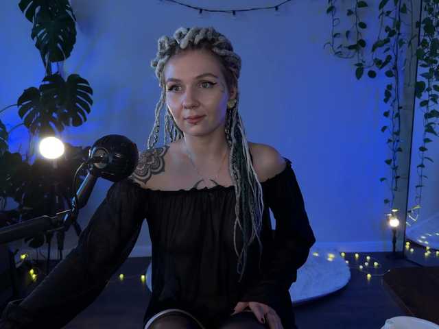 bySOVA's BongaCams show and profile