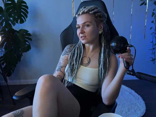 bySOVA's BongaCams show and profile