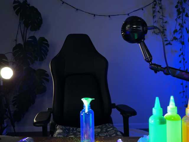 bySOVA's BongaCams show and profile