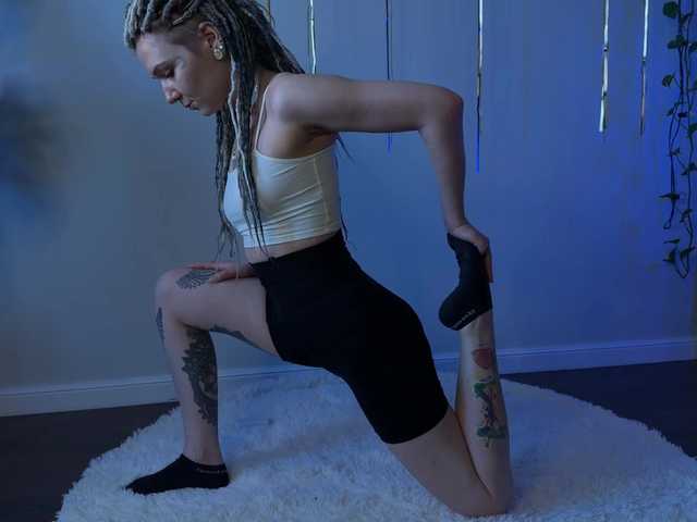 bySOVA's BongaCams show and profile