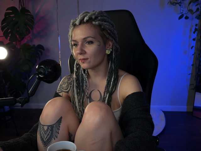 bySOVA's BongaCams show and profile