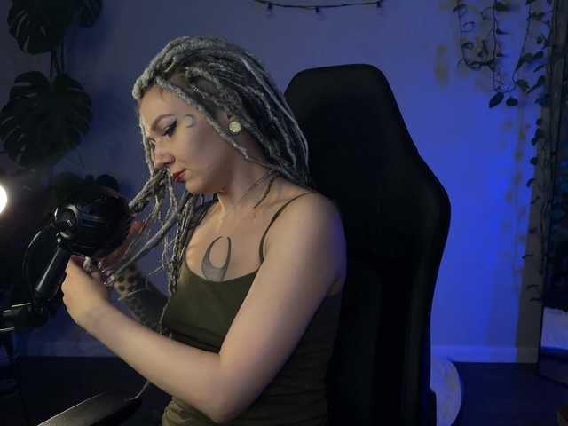 bySOVA's BongaCams show and profile