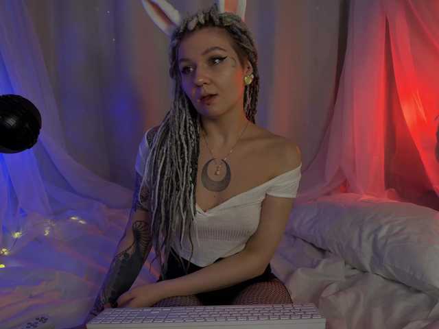 bySOVA's BongaCams show and profile