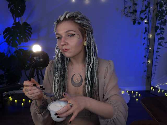 bySOVA's BongaCams show and profile