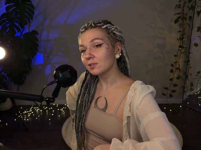 bySOVA's BongaCams show and profile