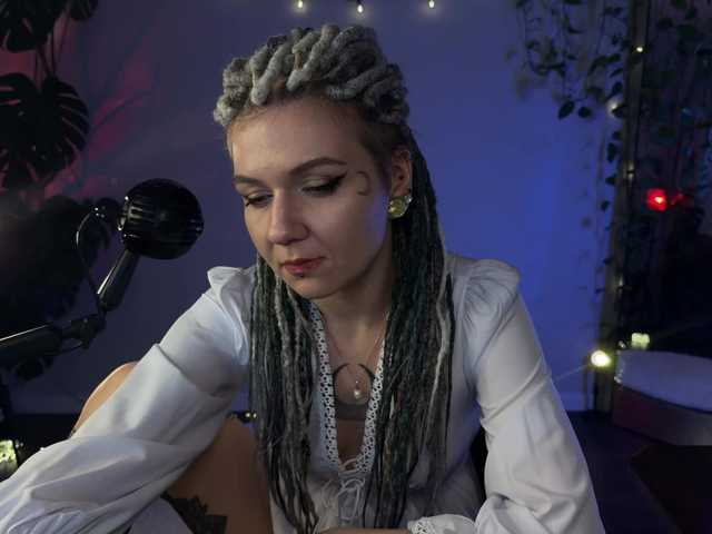 bySOVA's BongaCams show and profile
