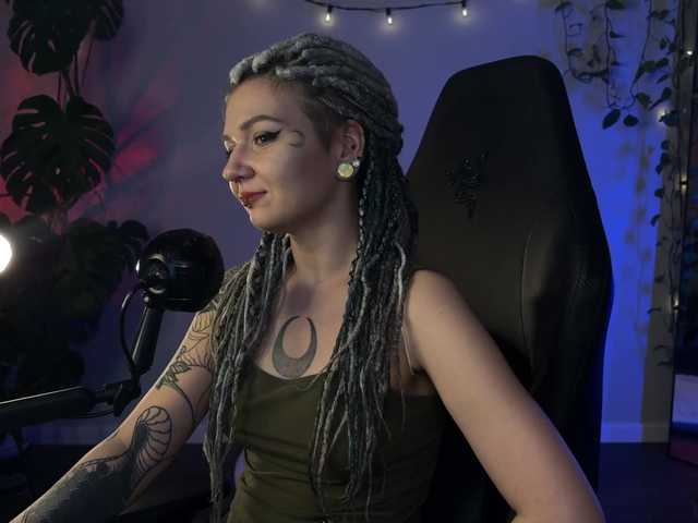 bySOVA's BongaCams show and profile