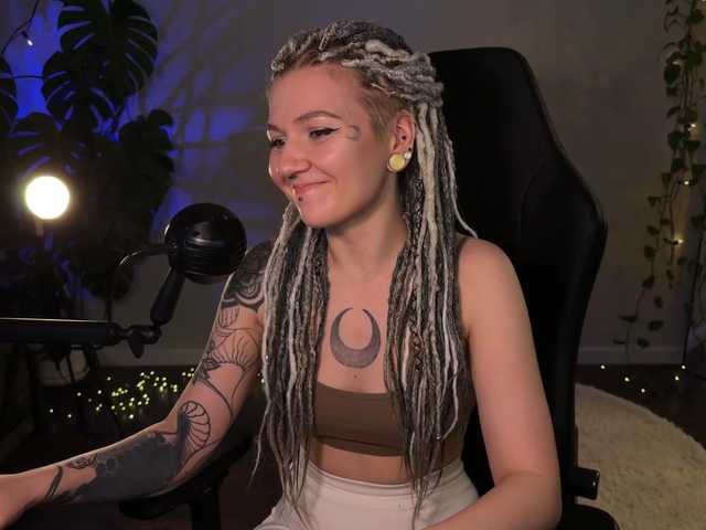 bySOVA's BongaCams show and profile