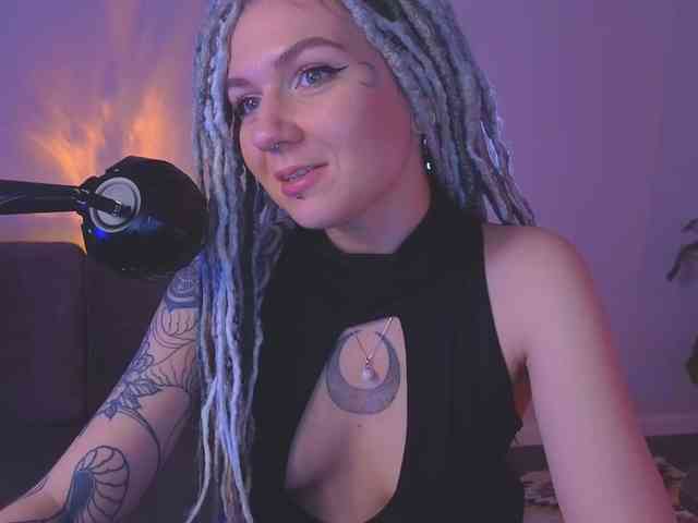 bySOVA's webcam live show