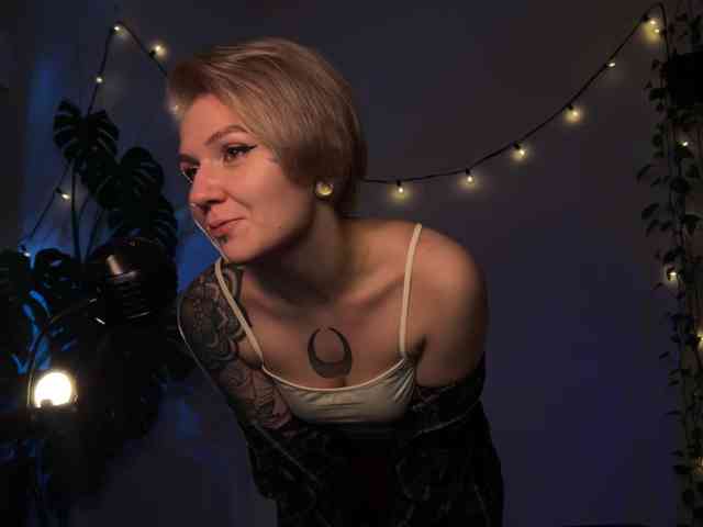 bySOVA Live Webcam on BongaCams