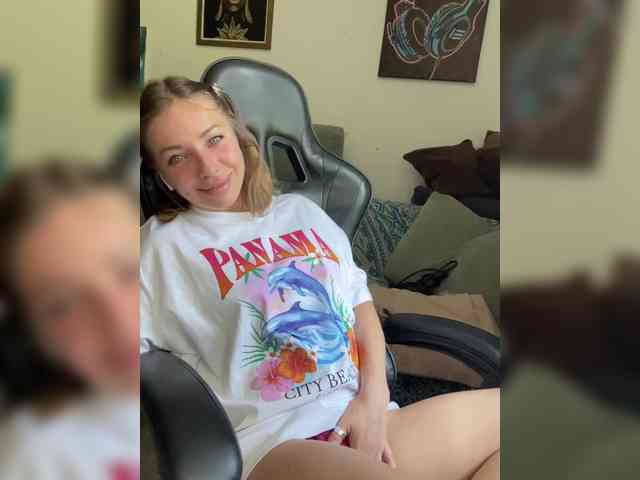YaseniyaLove webcam
