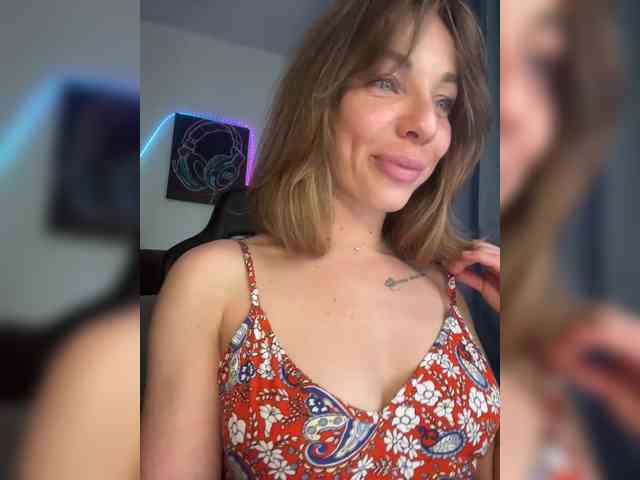 YaseniyaLove webcam
