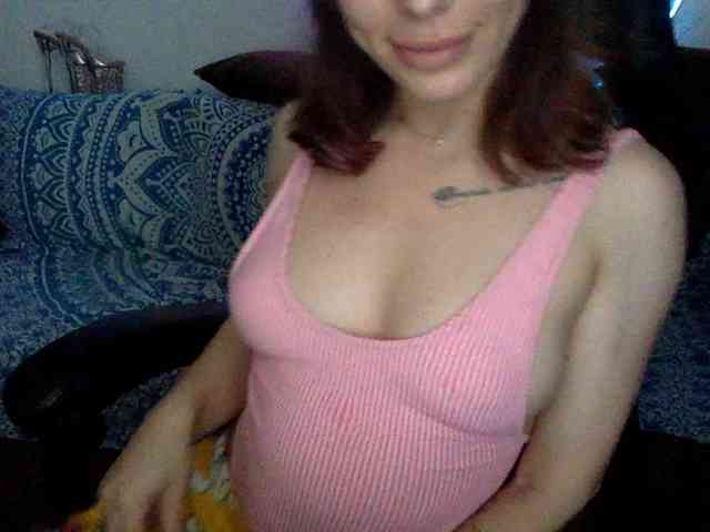 YaseniyaLove webcam