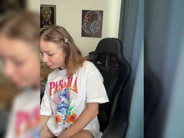 YaseniyaLove webcam