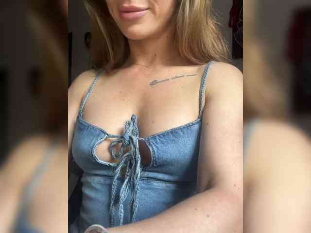 YaseniyaLove webcam