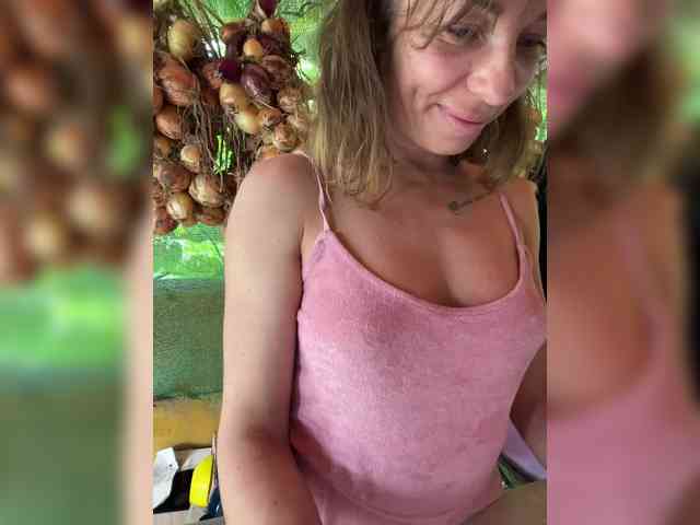YaseniyaLove webcam