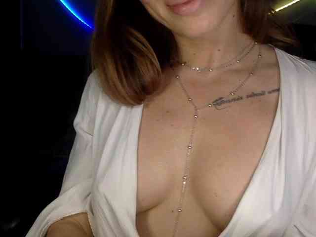 YaseniyaLove webcam