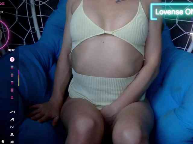 YaseniyaLove webcam
