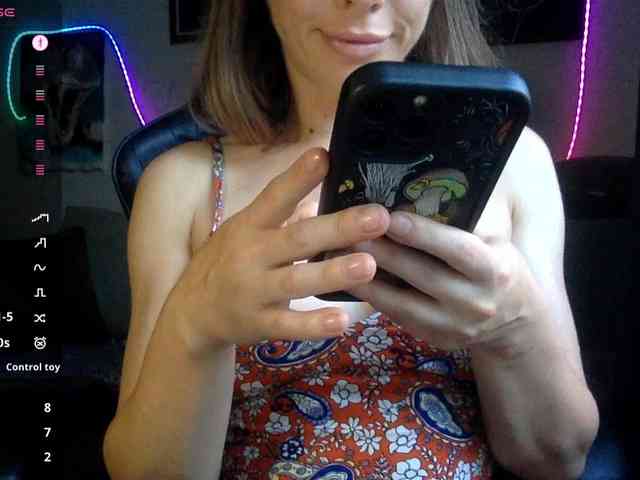 YaseniyaLove webcam