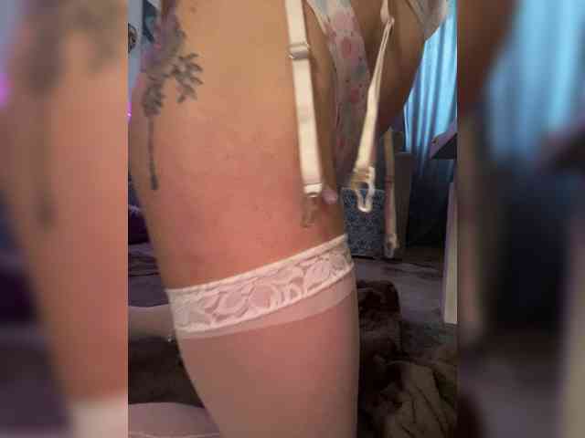 YaseniyaLove webcam
