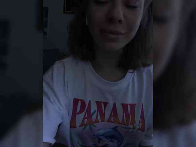 YaseniyaLove webcam