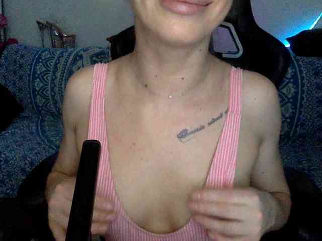 YaseniyaLove webcam