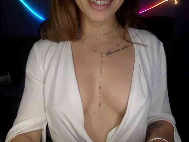YaseniyaLove webcam