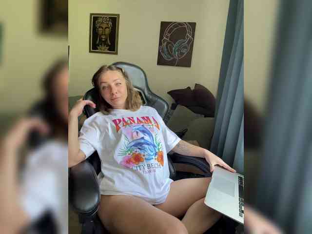 YaseniyaLove webcam
