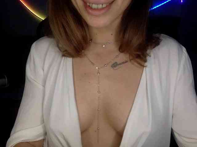 YaseniyaLove webcam