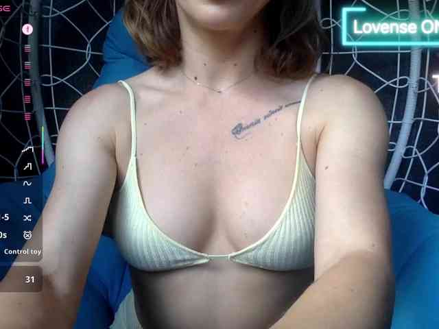 YaseniyaLove webcam