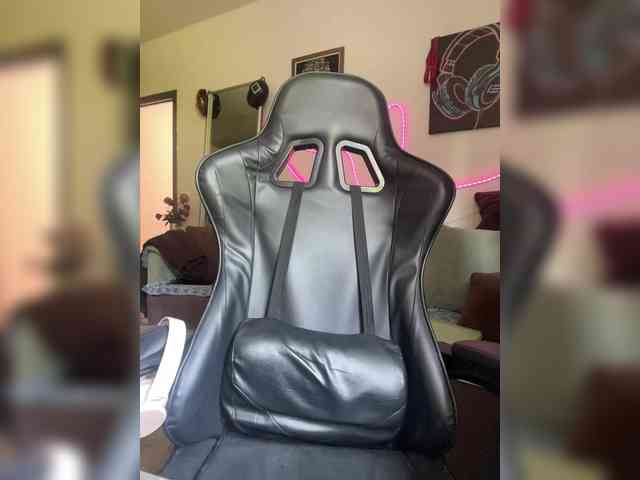 YaseniyaLove webcam