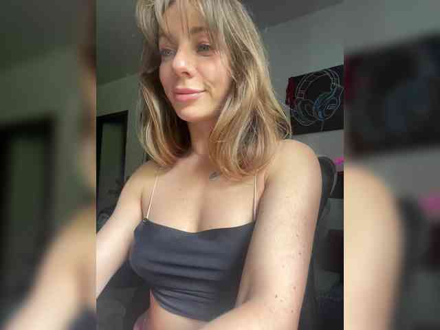 YaseniyaLove webcam