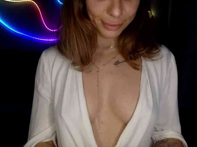 YaseniyaLove webcam