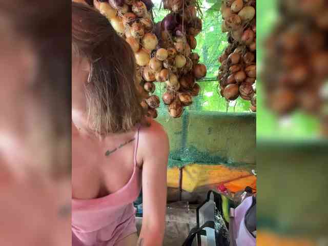 YaseniyaLove webcam