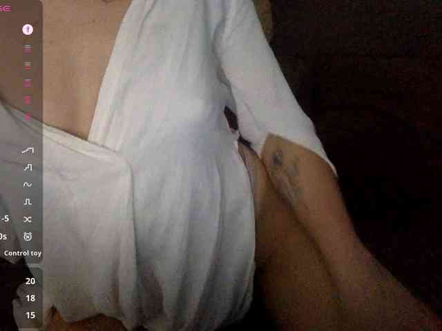 YaseniyaLove webcam