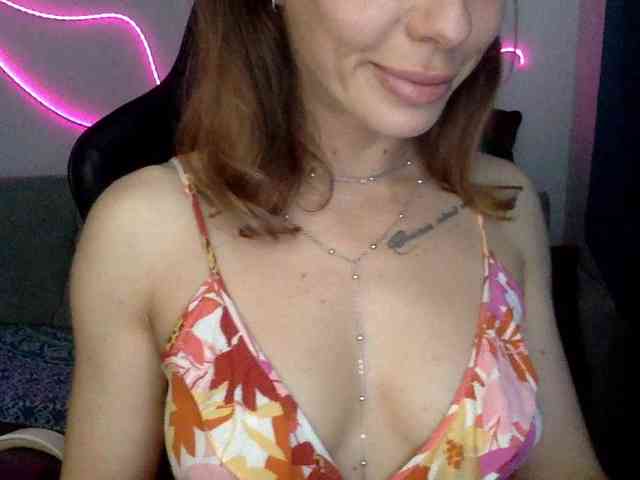 YaseniyaLove webcam
