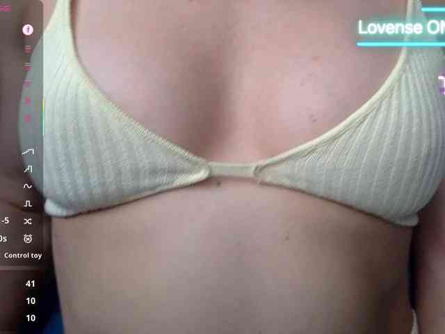 YaseniyaLove webcam