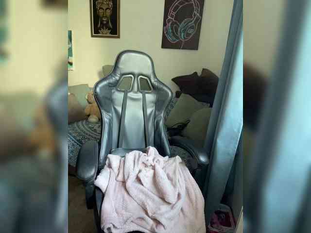 YaseniyaLove webcam