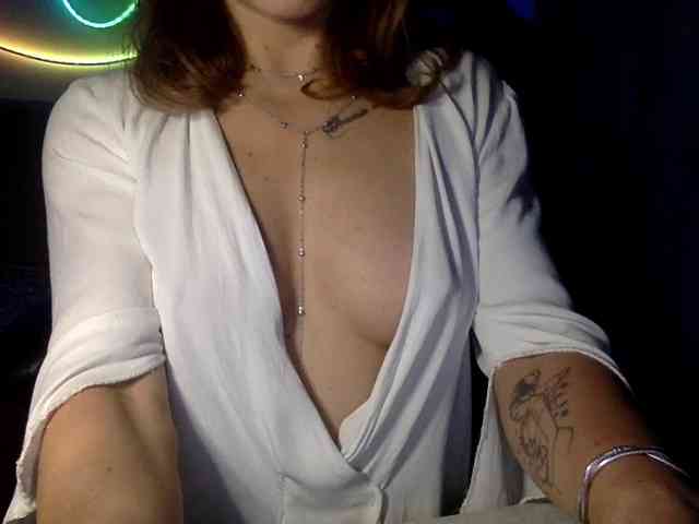 YaseniyaLove webcam