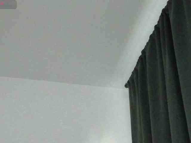 SiennaMoan webcam