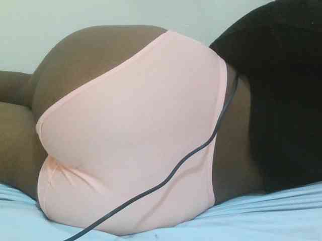 Hotdiva43 webcam